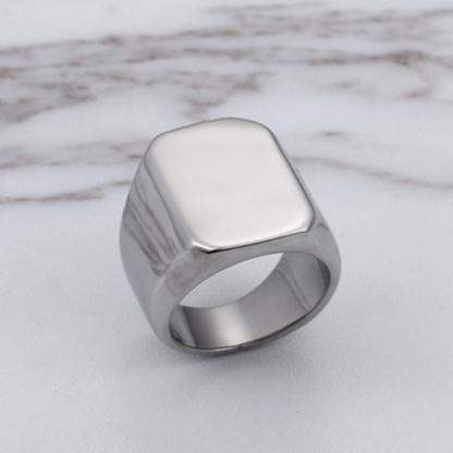 Bold Heritage Ring by Rose & Oliver, main product view