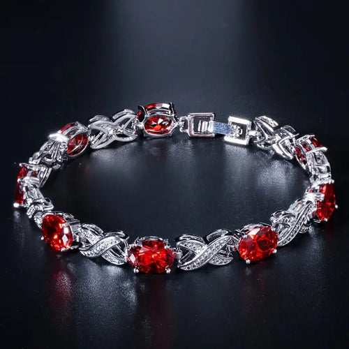 Pulseira Alendra Flameaux de ouro branco da Rose & Oliver, com design elegante e detalhes refinados.