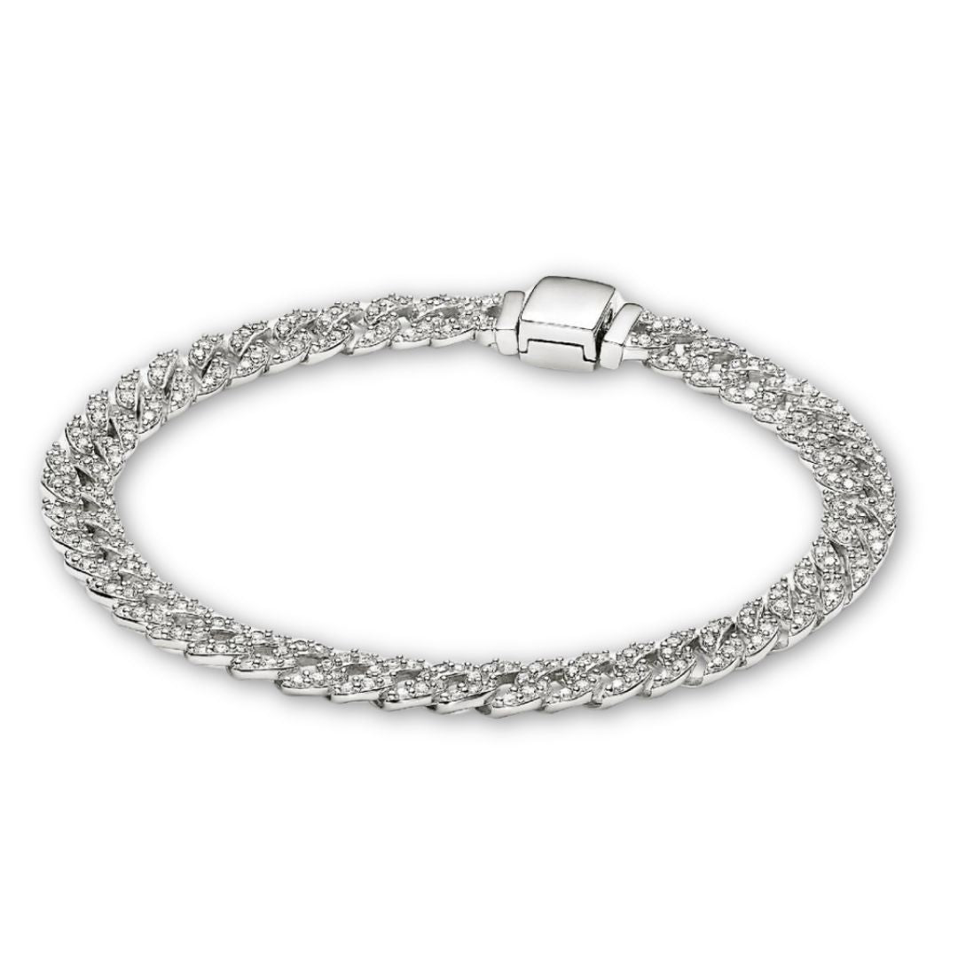 Pulseira cubana pave em ouro da Rose & Oliver, detalhe de pedras brilhantes na superfície, estilo elegante e sofisticado.