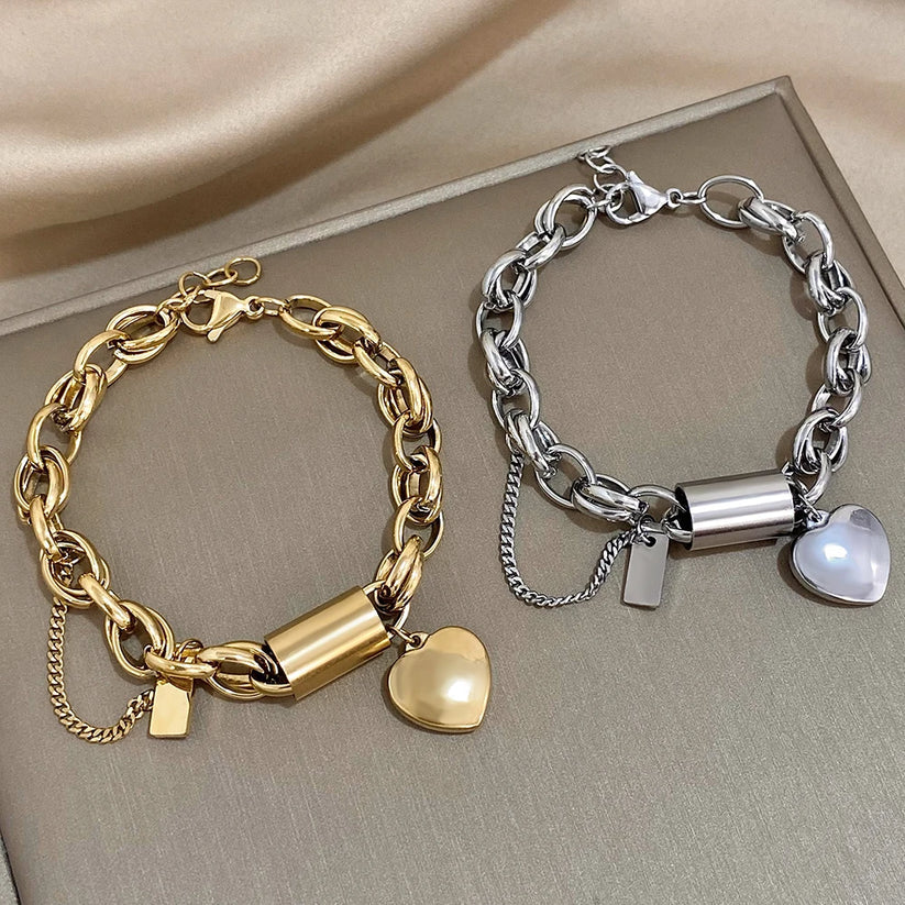 Pulseira chunky dourada Rose & Oliver Heartened, acessório de moda com design robusto e elegante em ouro.