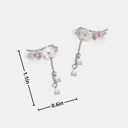 Brincos de cerejeira da Rose & Oliver com detalhes em cristal, delicados e elegantes, para complementar o visual com estilo.