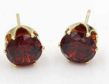 Brincos de argola redondas em rubi da Rose & Oliver, acabamento brilhante, para uso diário e ocasiões especiais.